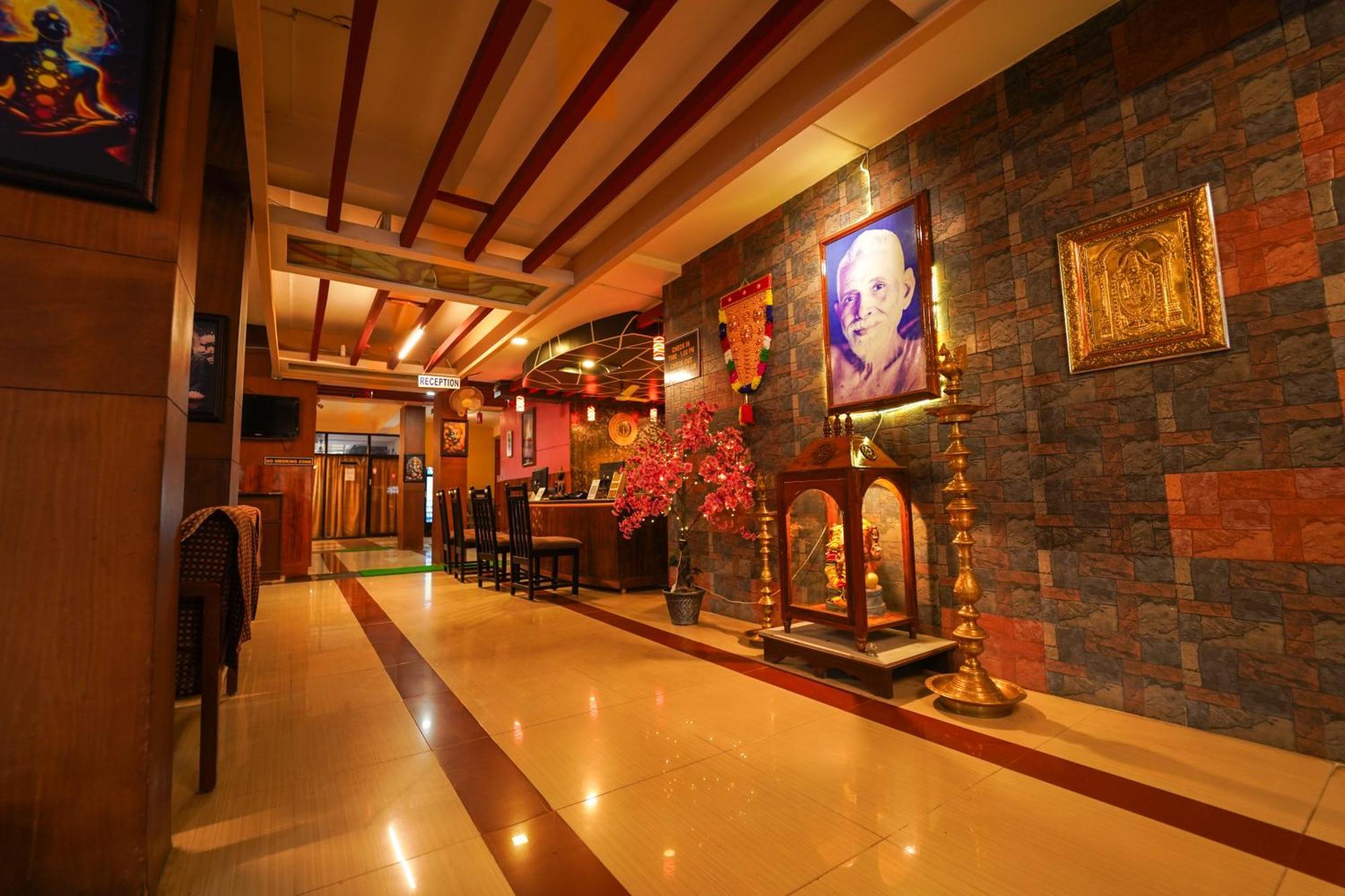 Ferienwohnung Ramana Towers Tiruvannāmalai Exterior foto