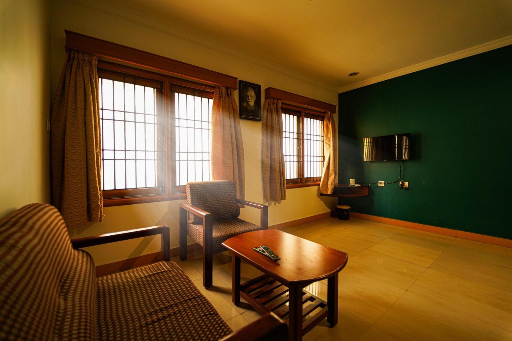 Ferienwohnung Ramana Towers Tiruvannāmalai Exterior foto